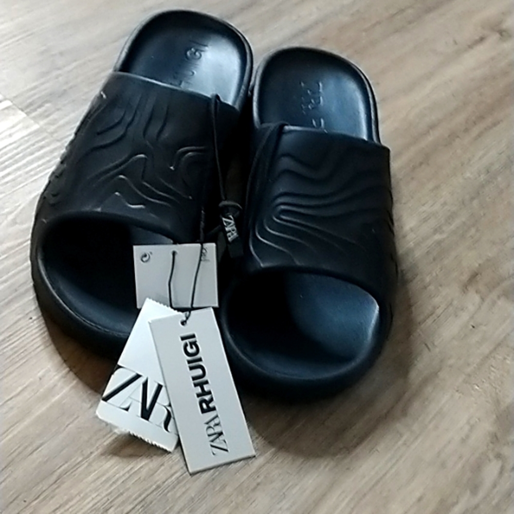 ZARA X RHUIGI Slippers